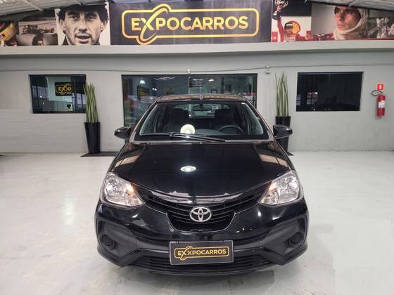 TOYOTA ETIOS 1.5 XS 16V FLEX 4P AUTOMÁTICO TOYOTA ETIOS 1.5 XS 16V FLEX 4P AUTOMÁTICO